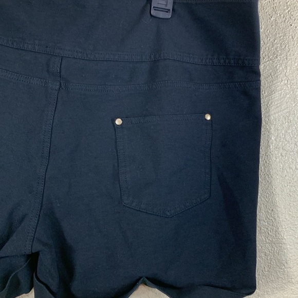 Cavalini Shorts Stretch Black Gold Buttons Size 3X - Picture 10 of 14